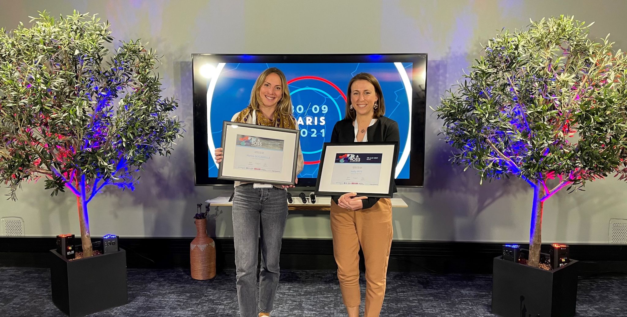 Les finalistes, Marine Bocabeille, co-fondatrice des Mini Mondes et à Nelly Pitt, fondatrice de BeautyMix.